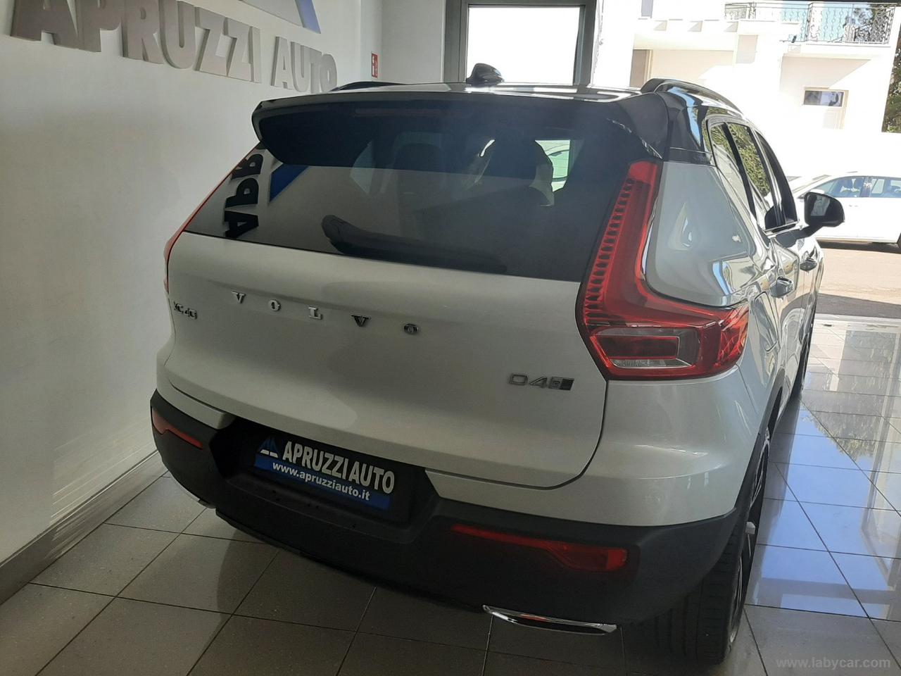 VOLVO XC40 D4 AWD Geartronic R-design