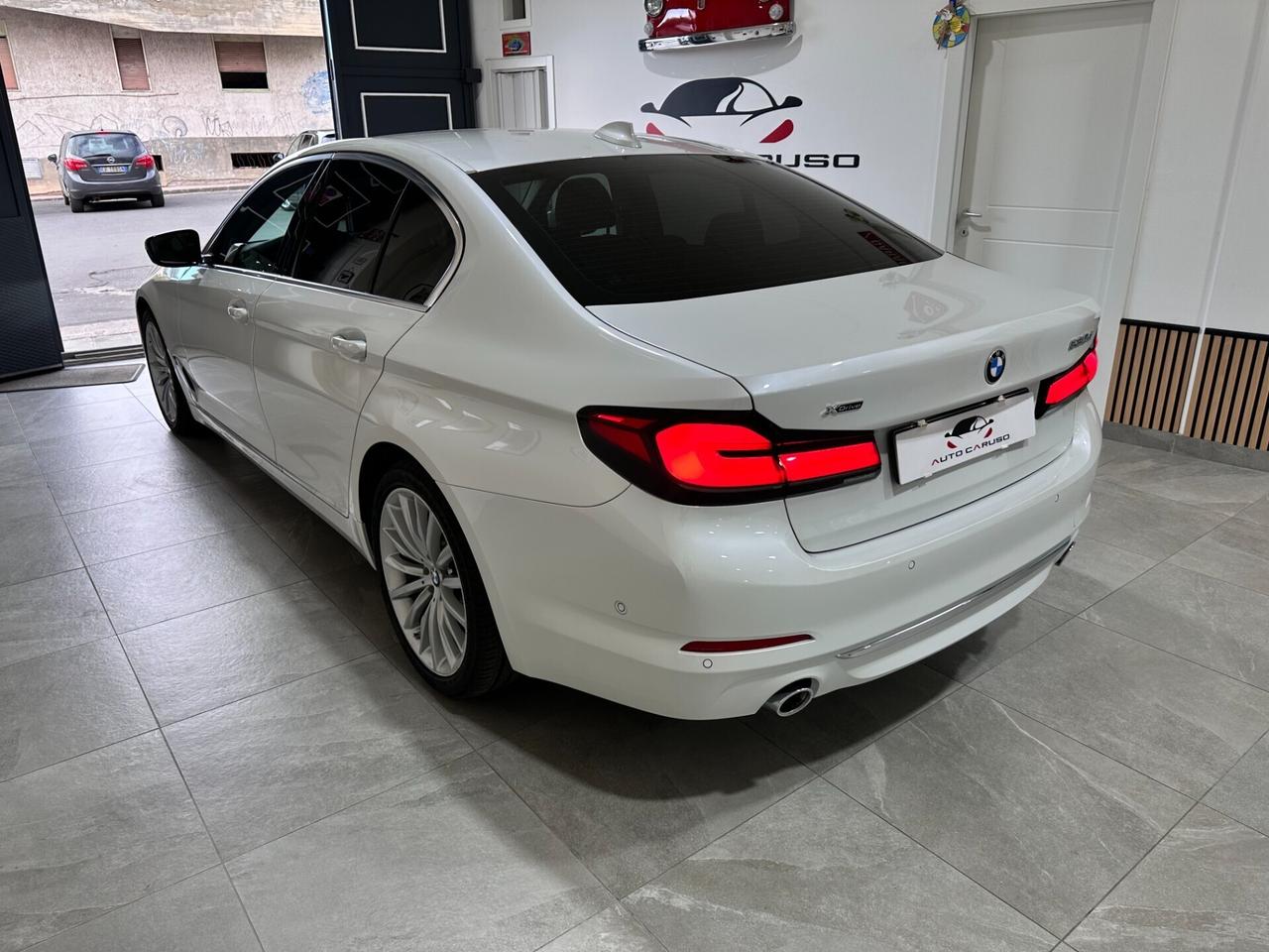 Bmw 530 530d xDrive Luxury - BERLINA - UNICO PROP.