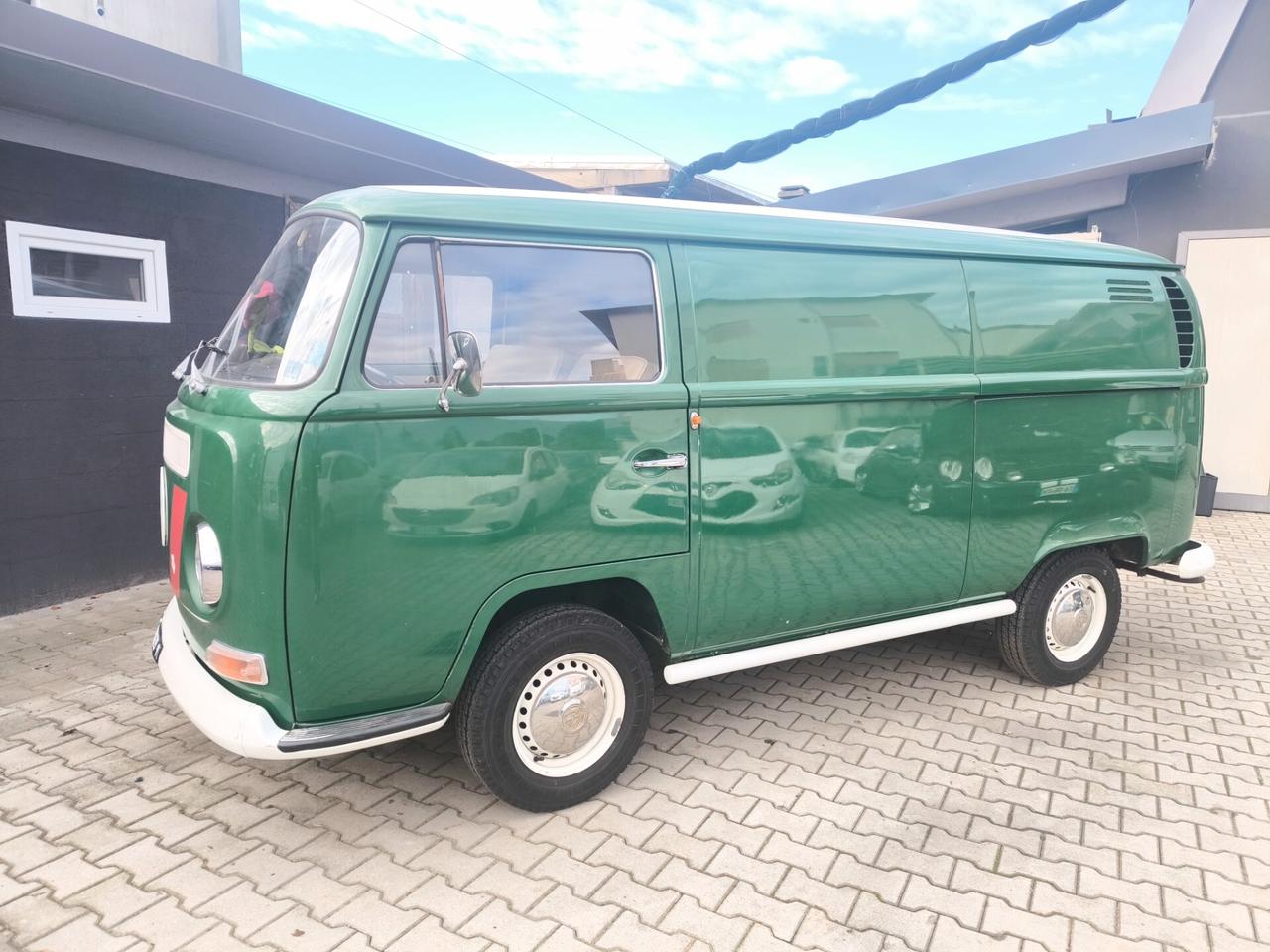 Volkswagen T2 1,6 BENZINA- I°SERIE – 1971 -FRECCE BASSE