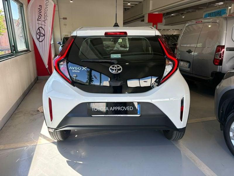 Toyota Aygo X 1.0B (72 CV) Active