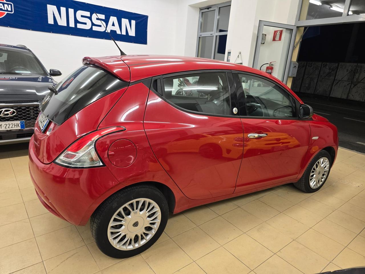 Lancia Ypsilon 1.2 69 CV 5 porte GPL Ecochic Gold
