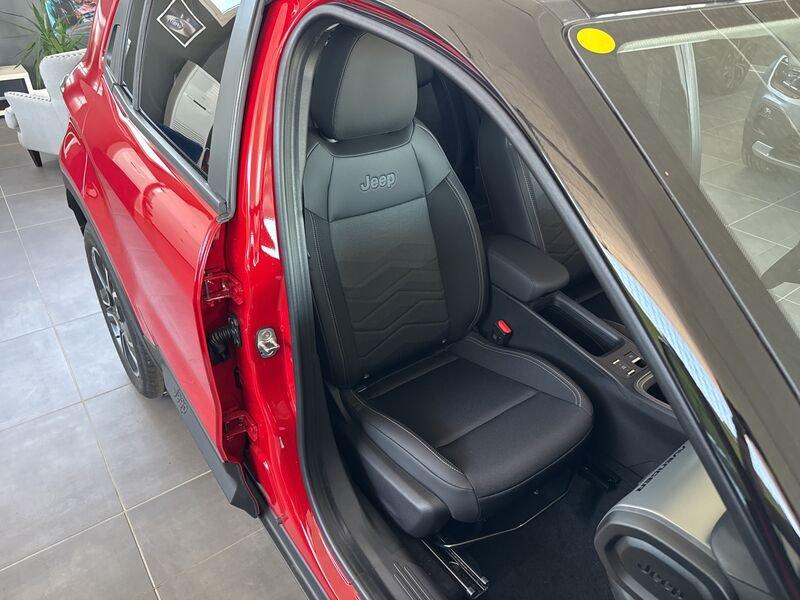 Jeep Avenger 1.2 Turbo 110 CV MHEV Summit