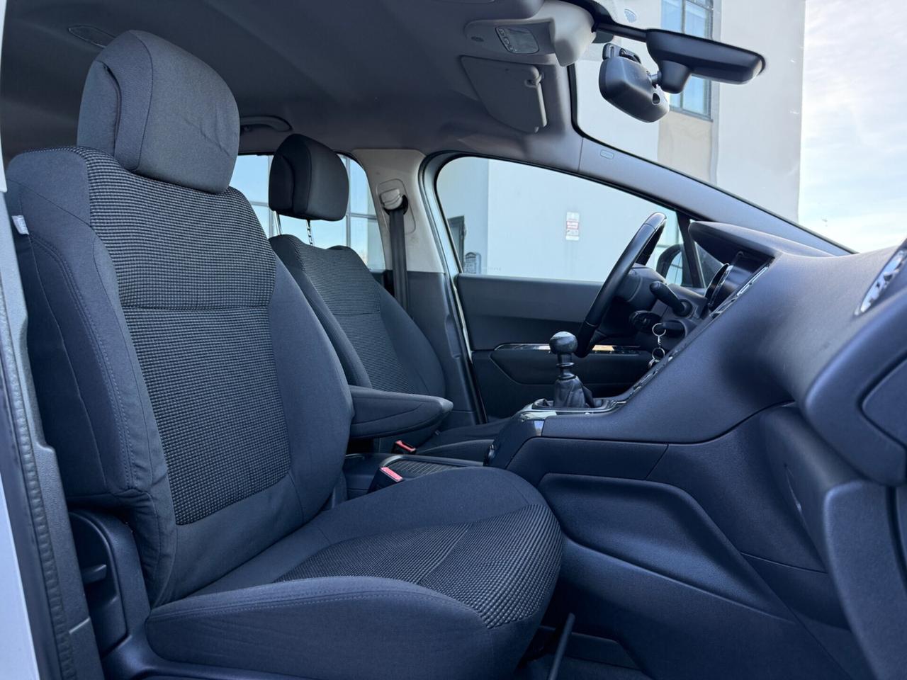 Peugeot 5008 BlueHDi 120 S&S Active