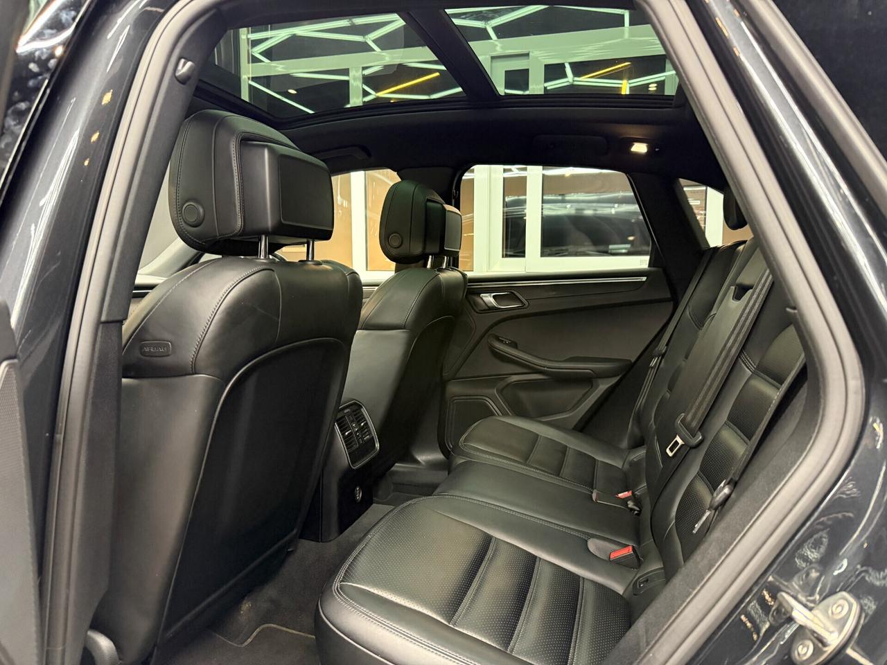 Porsche Macan 2.0 252CV PDK Tetto Panoramico