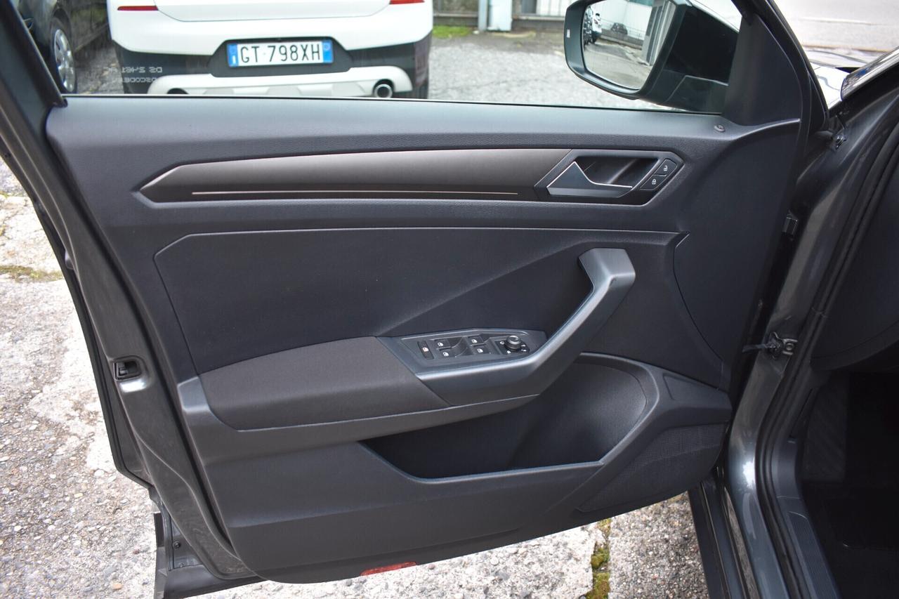 Volkswagen T-Roc 1.0 Tsi 115cv