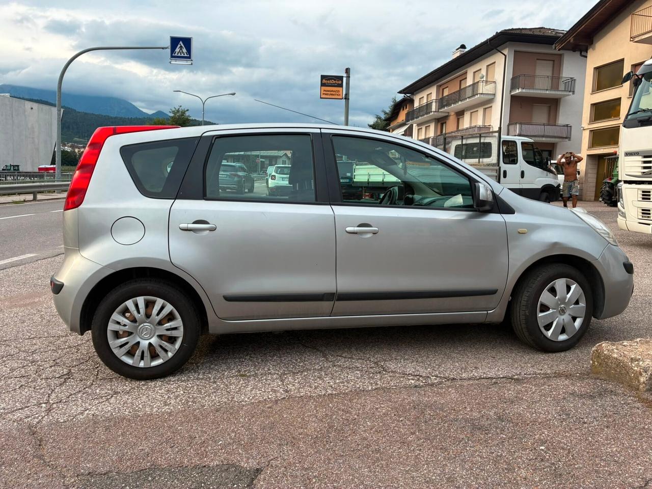 Nissan Note 1.4 BENZINA