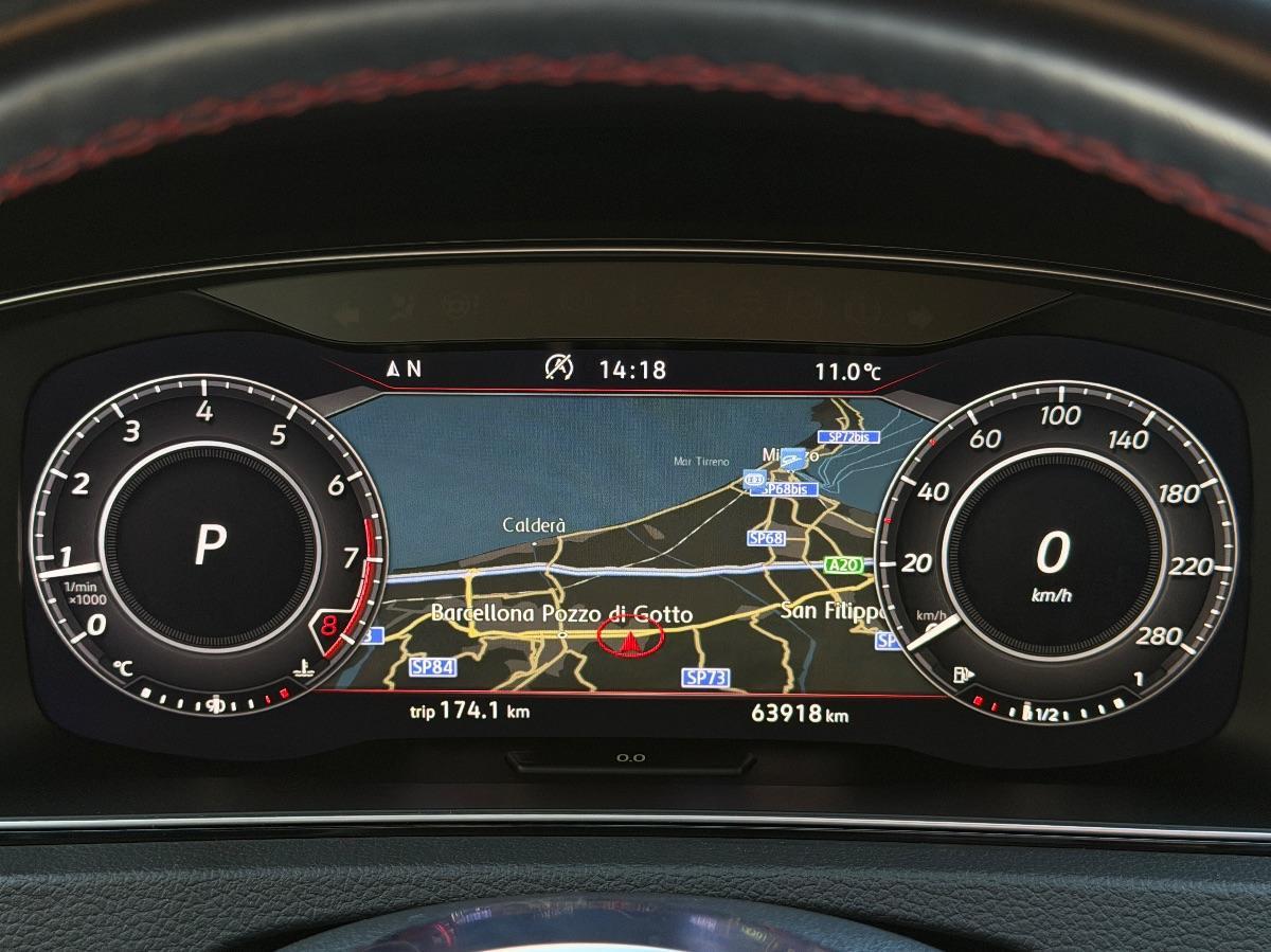 Volkswagen Golf 7.5 GTI 2.0 TSI 245 CV