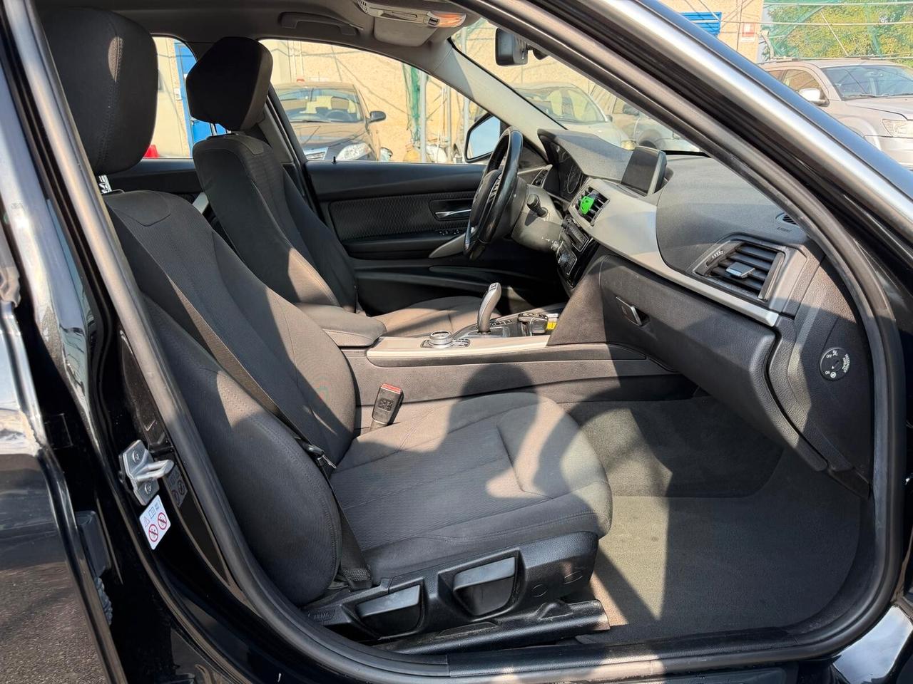 Bmw 318 318d Touring Business Advantage aut.
