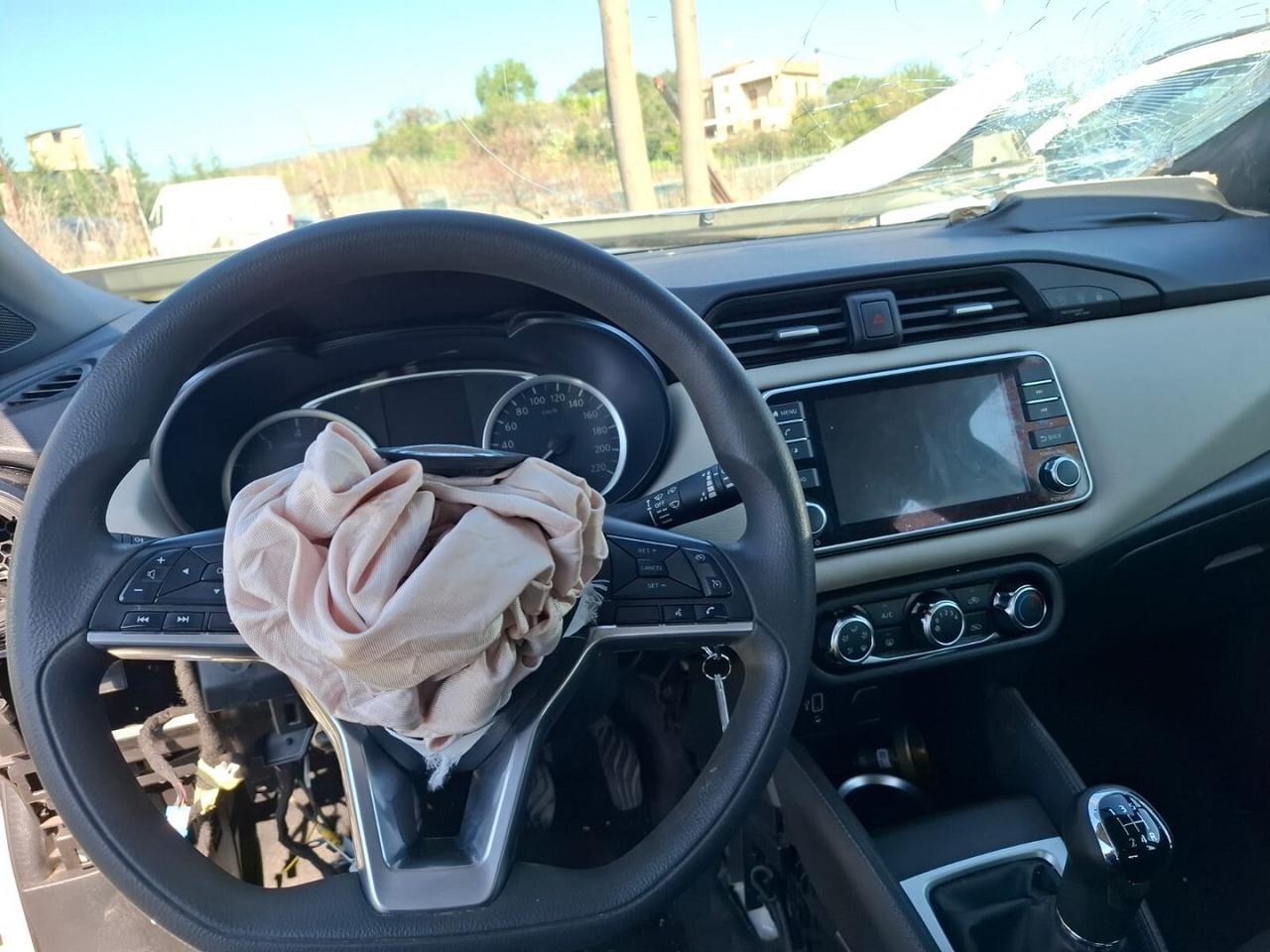 NISSAN MICRA K14 2022 BENZINA GPL SINISTRATA