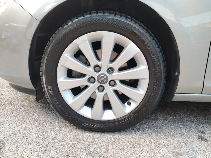 Opel Astra 1.7 CDTI 110CV 5 porte Cosmo