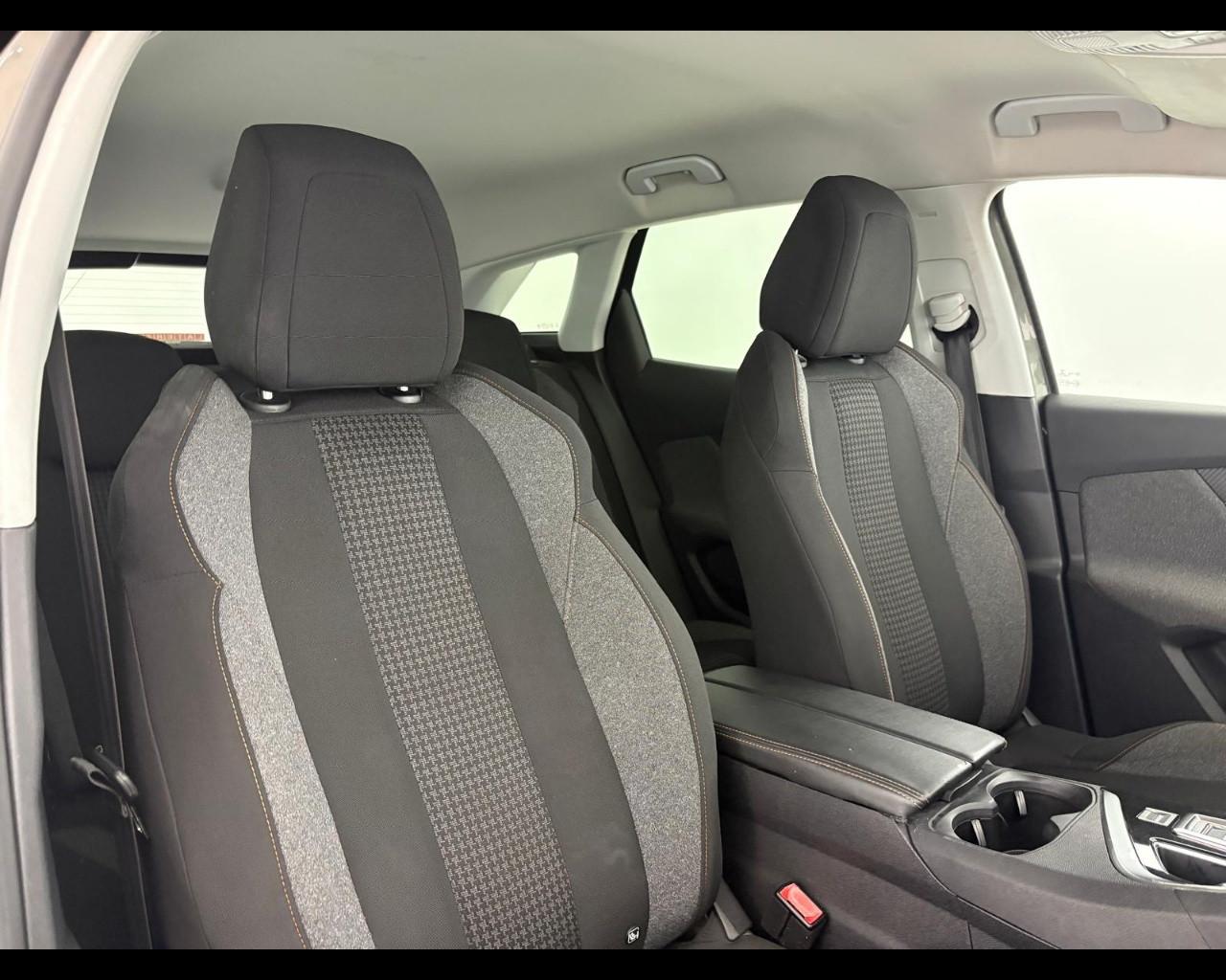 PEUGEOT 3008 1.5 bluehdi Business s&s 130cv eat8