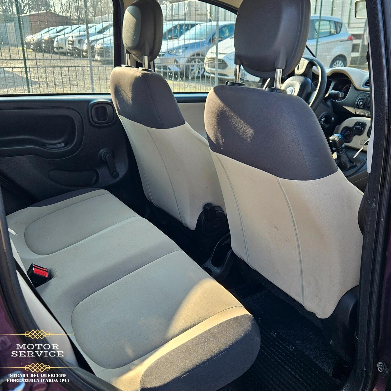 Fiat Panda 1.2 BENZINA NEOPATENTATI DA 75€ al mese