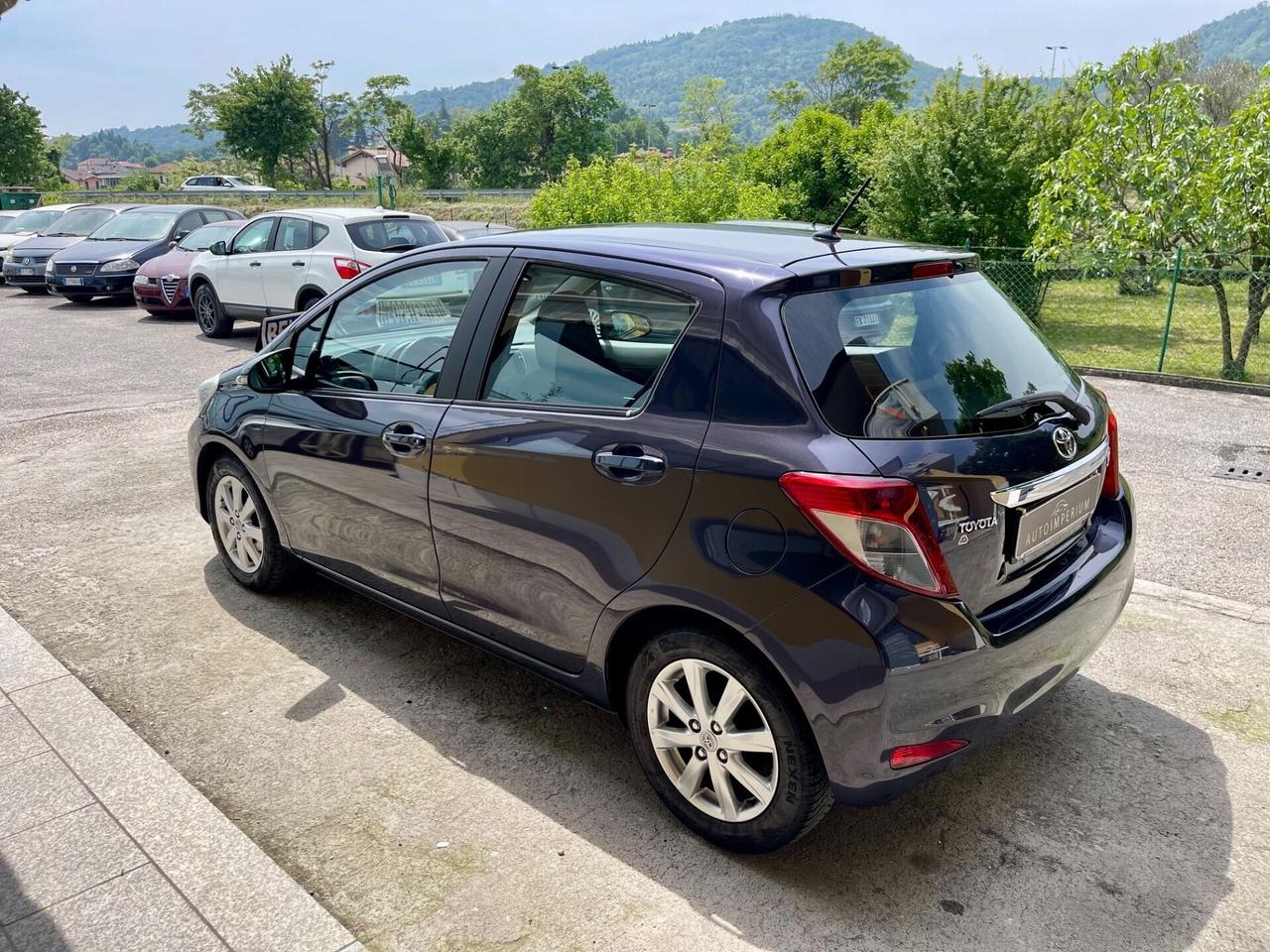 Toyota Yaris 1.0 51kw Lounge OK NEOPATENTATI UNIPR