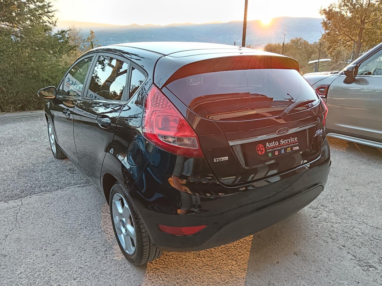 Ford Fiesta 1.4 TDCI 68CV TITANIUM NUOVISSIMA