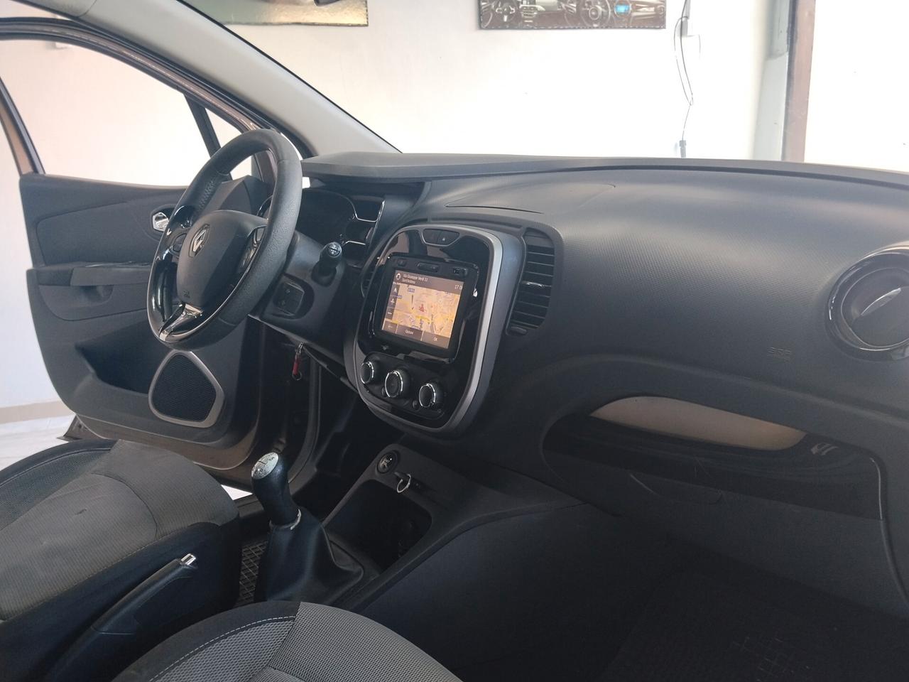 Renault Captur 1.5 diesel 2017 CON GARANZIA
