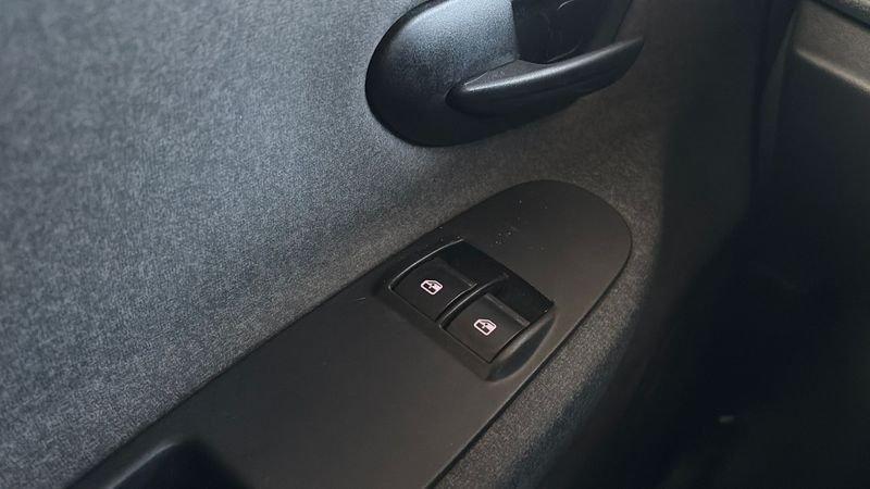 Lancia Ypsilon 1.0 firefly hybrid Gold s&s 70cv 5 Porte 1.0 FireFly Hybrid 70cv Gold S&S