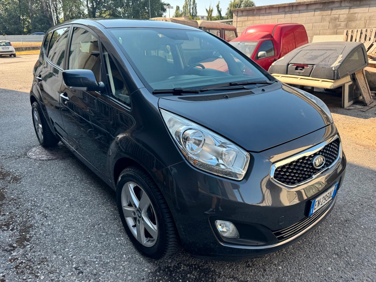Kia Venga 1.6 CVVT Auto. Cool