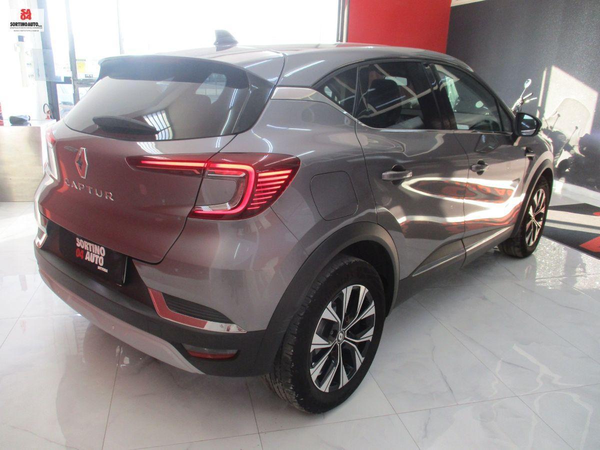 RENAULT Captur TCe 90cv Techno-2022 KM40000