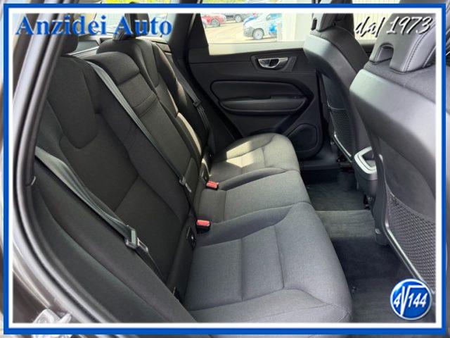 VOLVO XC60 B4 D AWD Geartronic Business