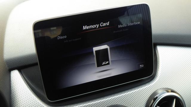 MERCEDES-BENZ B 200 d Automatic Sport