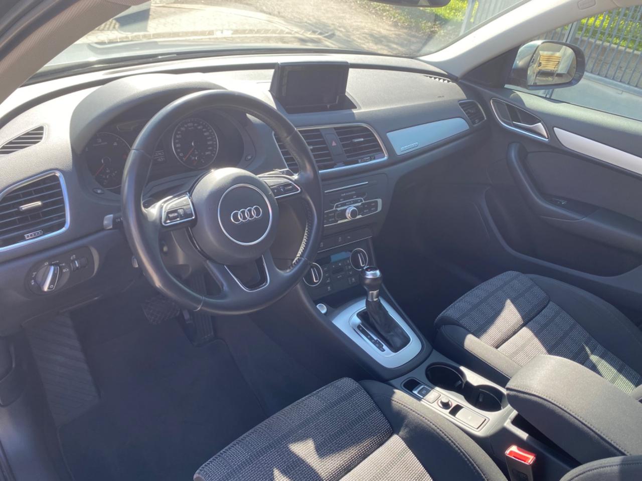 Audi Q3 2.0 TDI 150 CV quattro S tronic Sport TETTO APRIBILE- FARI MATRIX