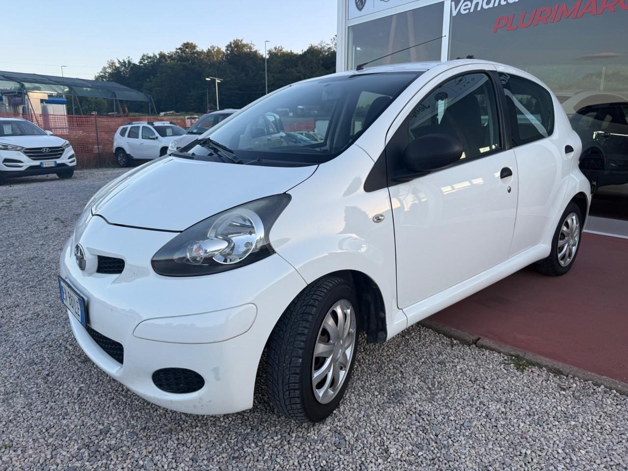 Toyota Aygo 1.0 12V VVT-i 5 porte Deep Ocean Connect