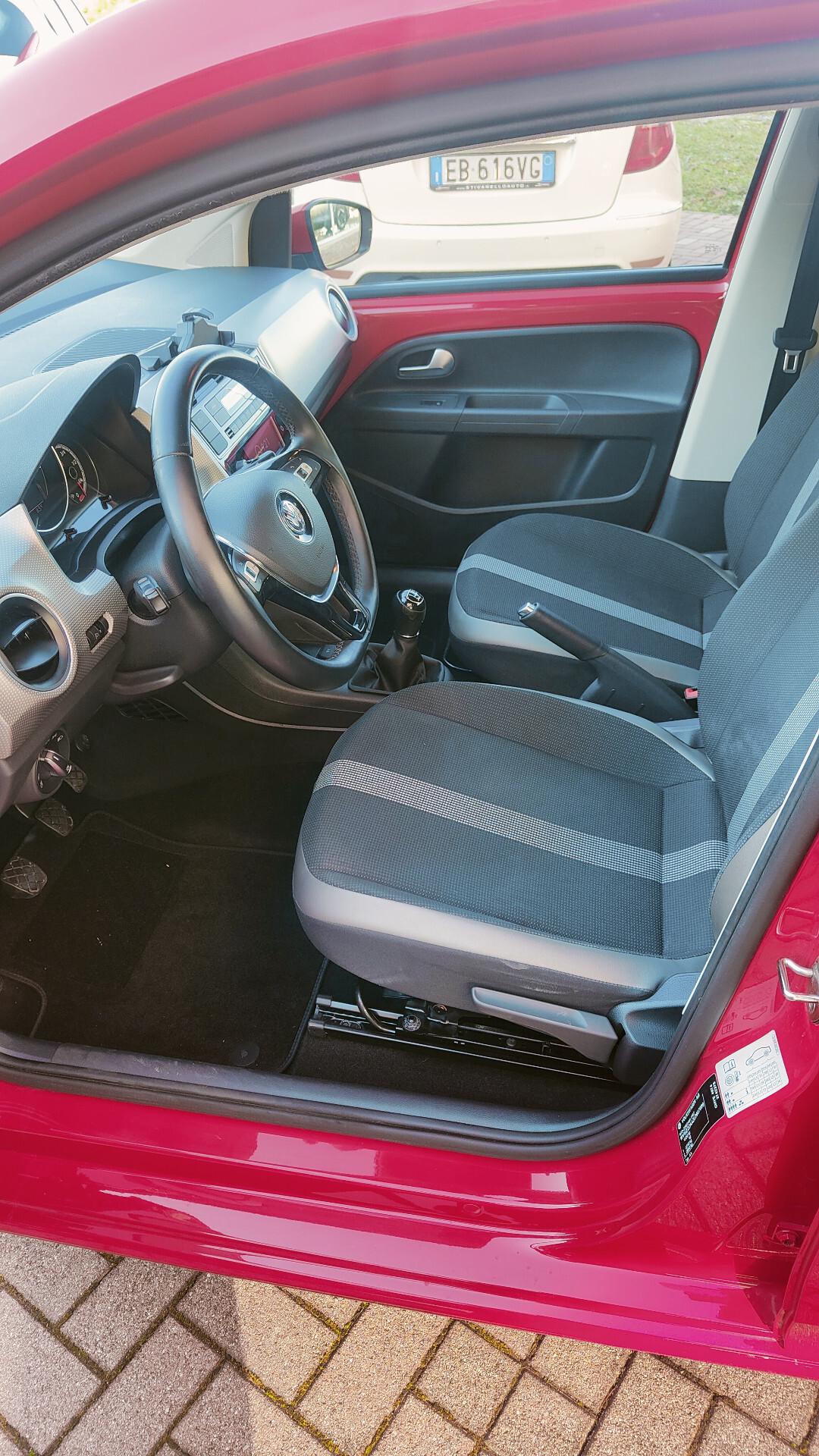 Volkswagen up! 1.0 5p. OK NEO PATENTATI