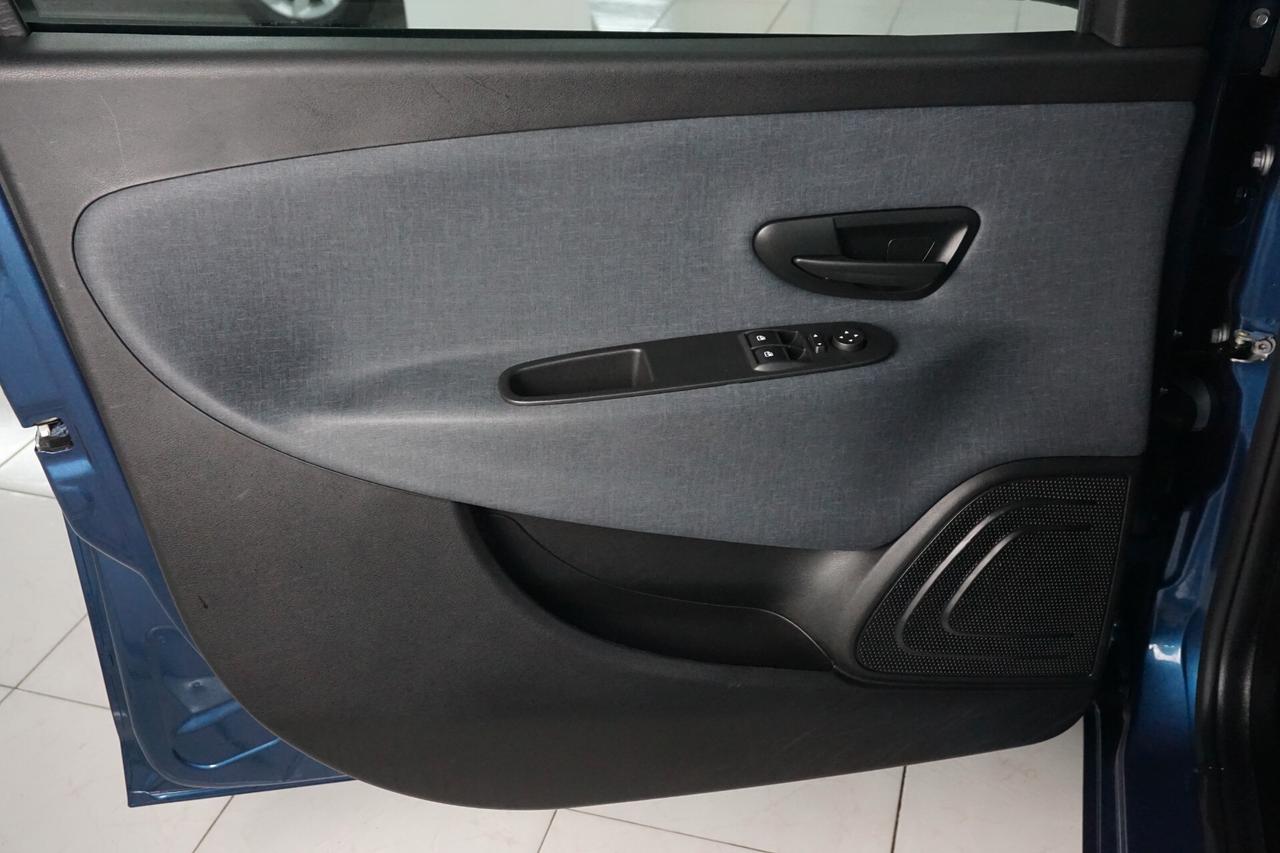 Lancia Ypsilon 1.0 FireFly 5 porte S&S Hybrid Gold