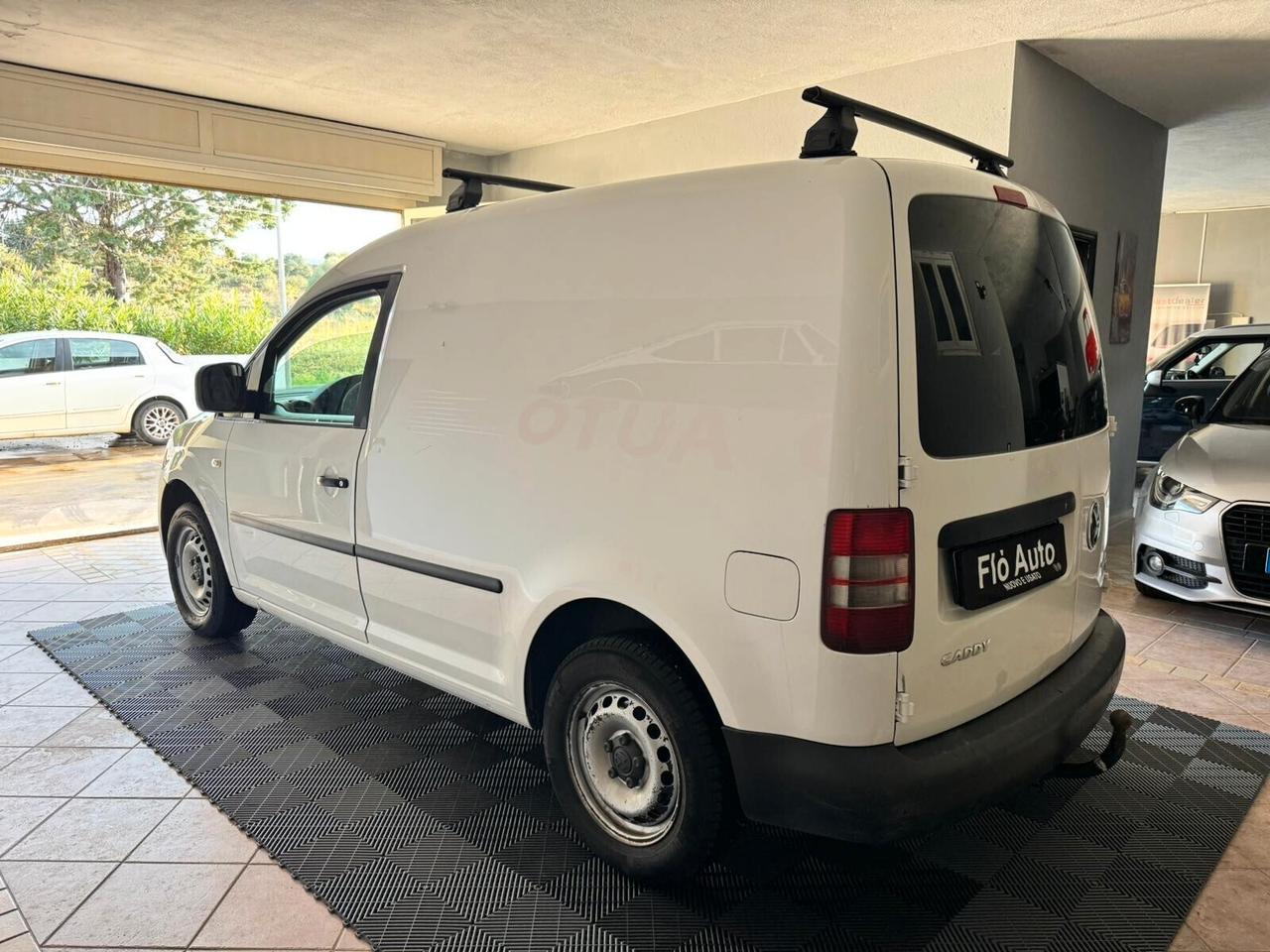 Volkswagen Caddy GANCIO TRAINO E CARRELLO