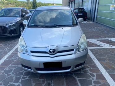Toyota Corolla Verso 2.2 16V D-4D