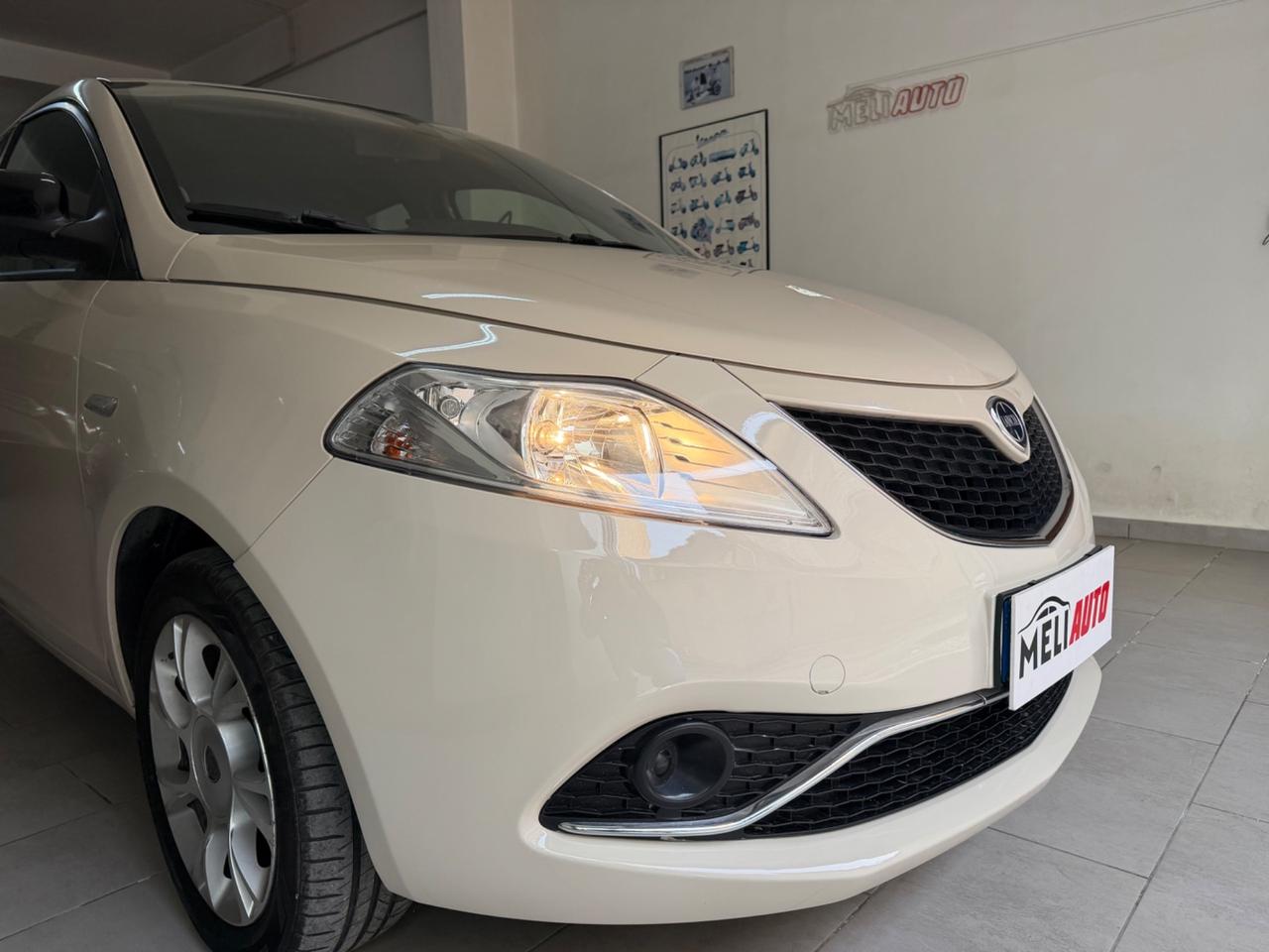 Lancia Ypsilon 1.2 Benzina Opening Edition