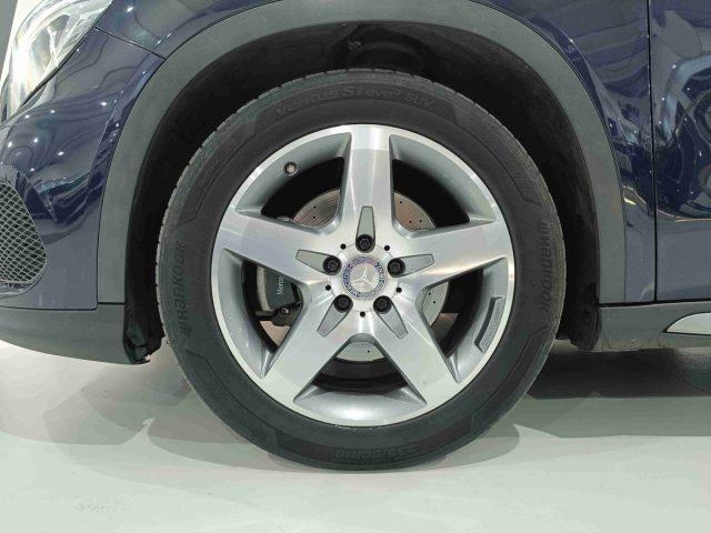 MERCEDES-BENZ GLA 220 d Automatic Sport