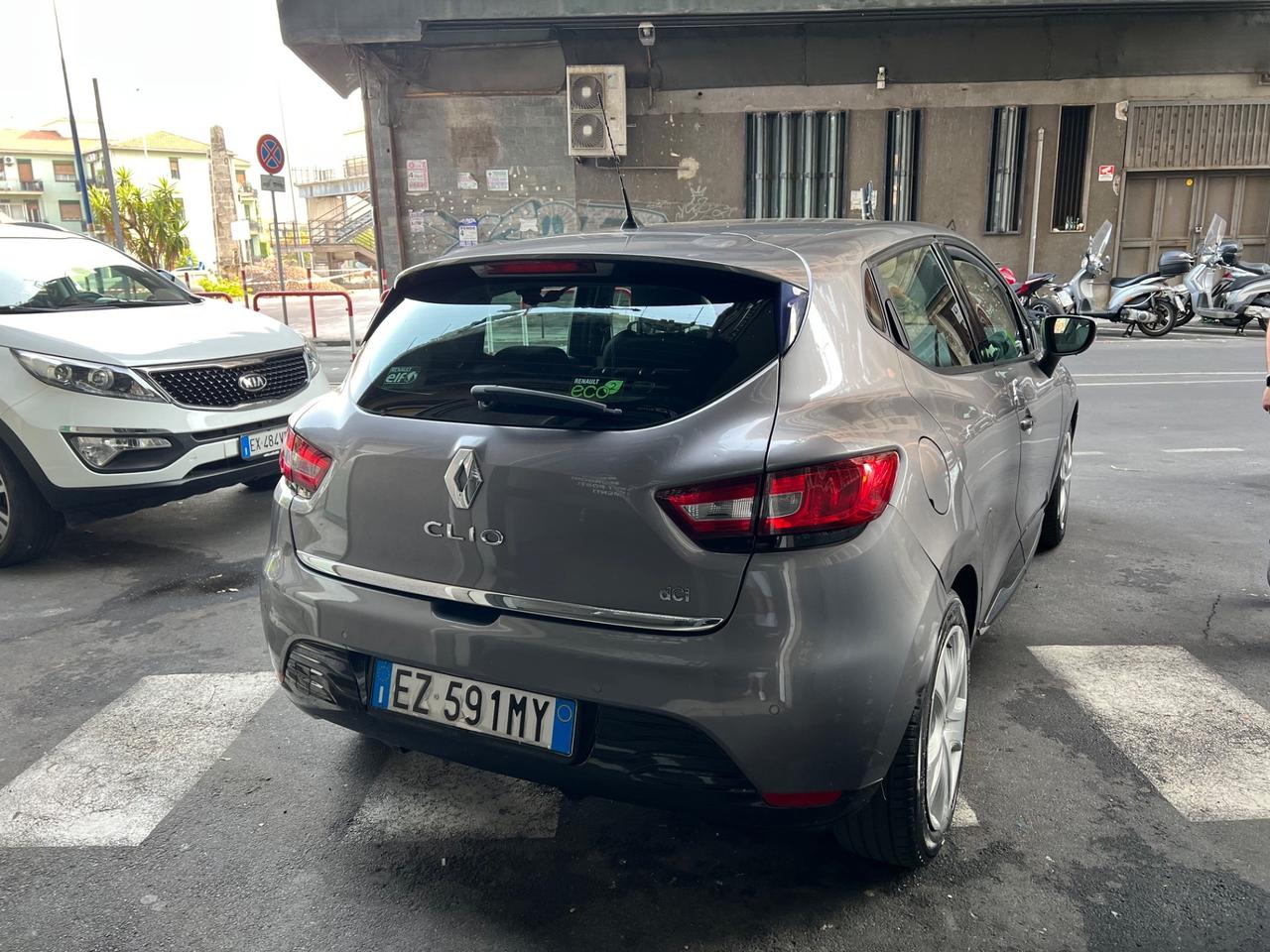 Renault Clio 1.5 dCi 8V 75CV 5 porte Wave