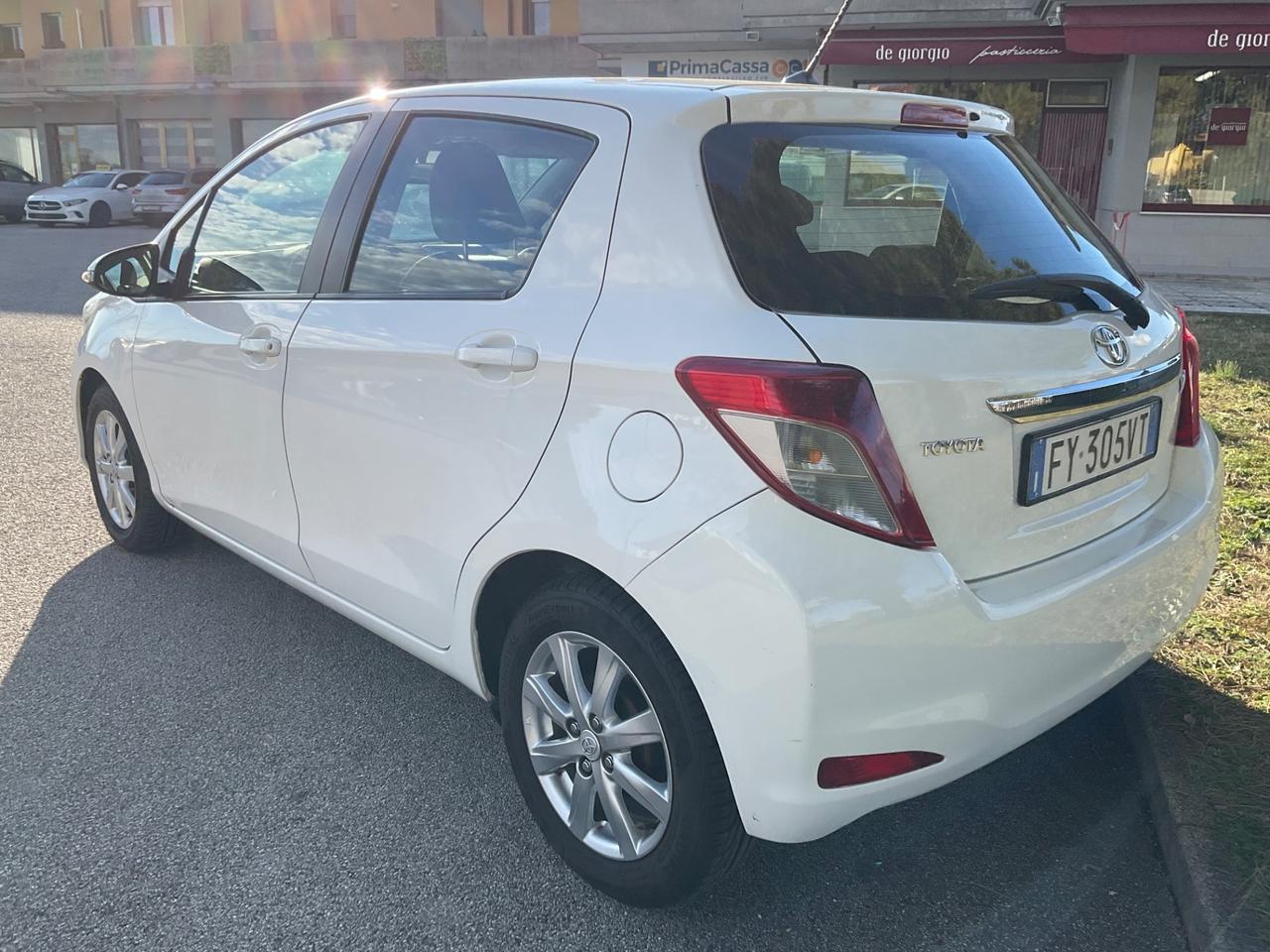 Toyota Yaris 1.0 5 porte Lounge