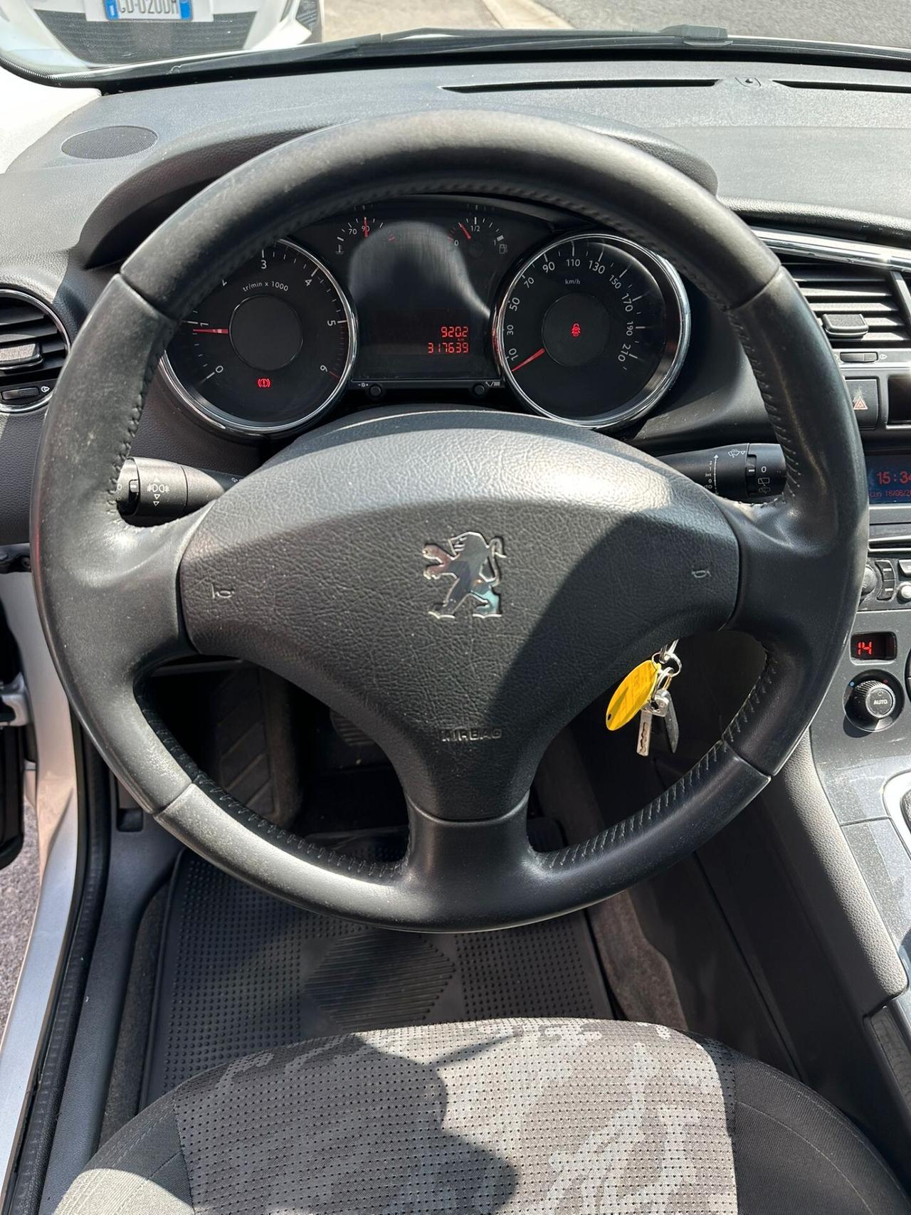 Peugeot 3008 1.6 HDi 115CV Active