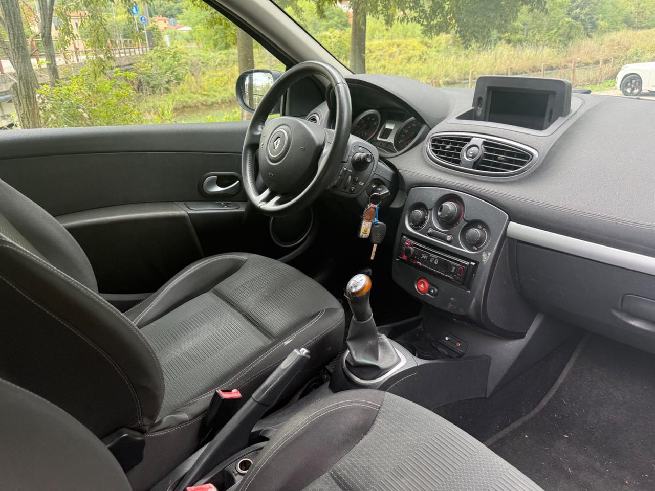Renault Clio 1.2 16V 3 porte Luxe