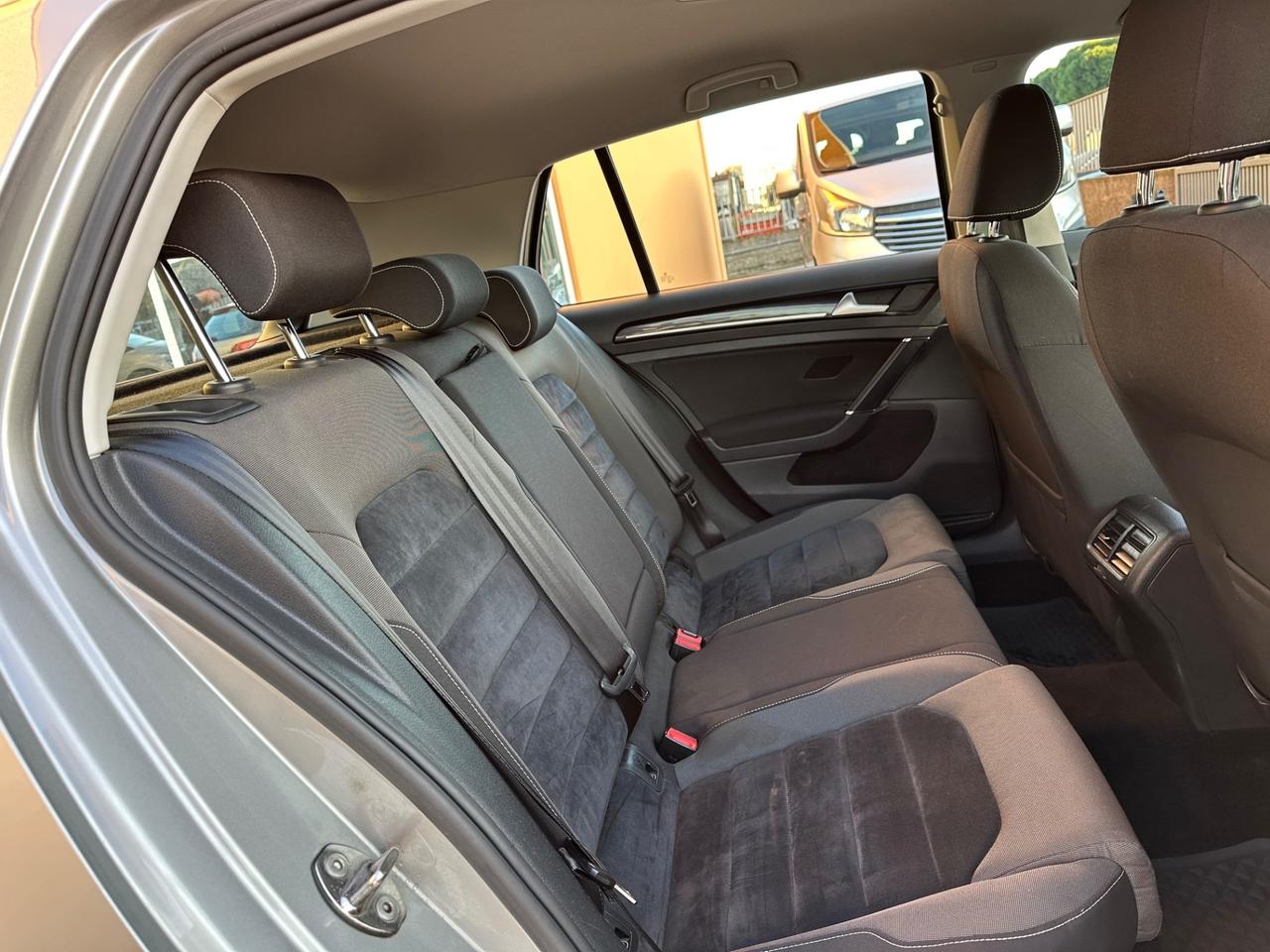 Volkswagen Golf 2.0 TDI DSG 5p. Highline BlueMotion Technology