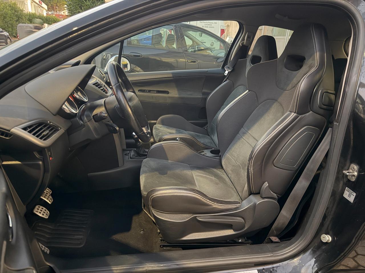 Peugeot 207 1.6 THP 175CV 3p GTi