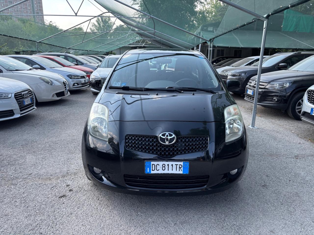 Toyota Yaris 1.3 - 3 porte Luna OK NEOPATENTATI