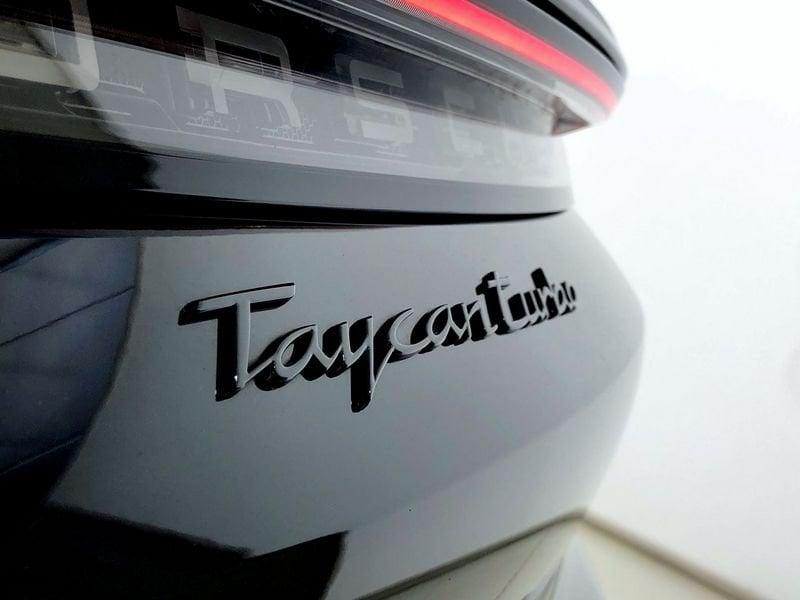 Porsche Taycan Turbo