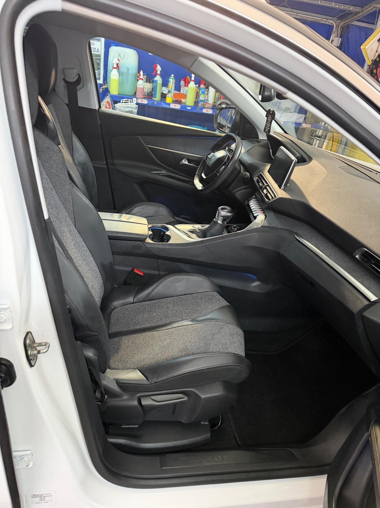 Peugeot 3008 PureTech Turbo 130 S&S Allure