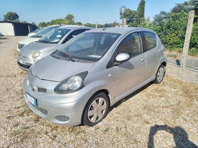 TOYOTA Aygo 1.0 12V VVT-i 5 porte Now Connect