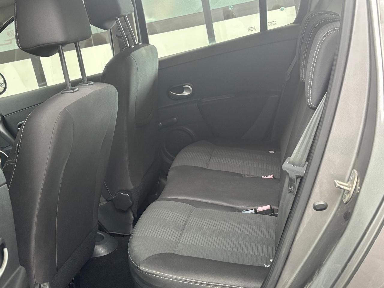 Renault Clio 1.2 16V 5 porte Luxe