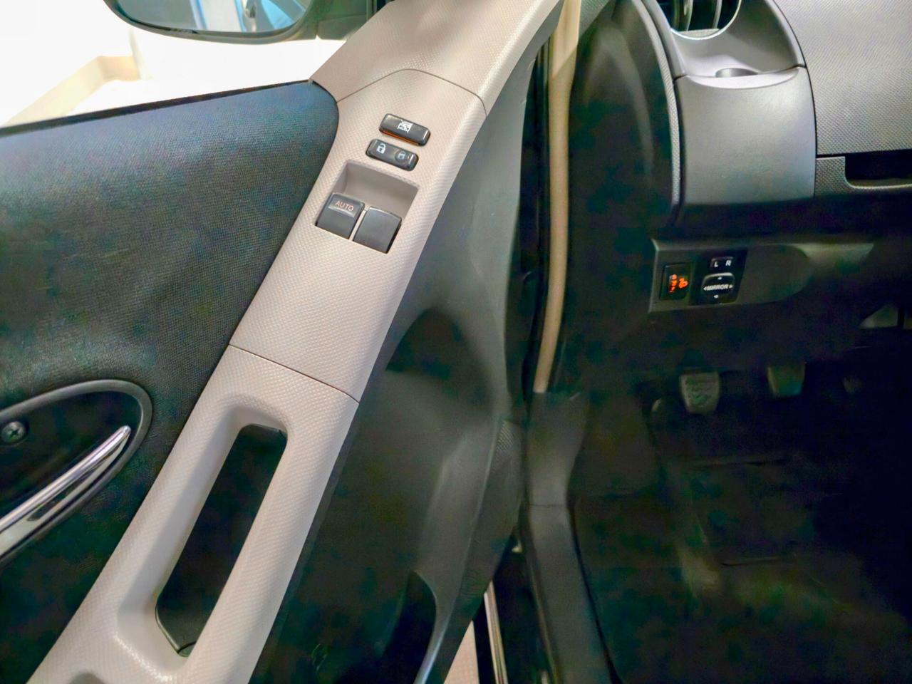 Toyota Yaris 1.0 5 porte Sol