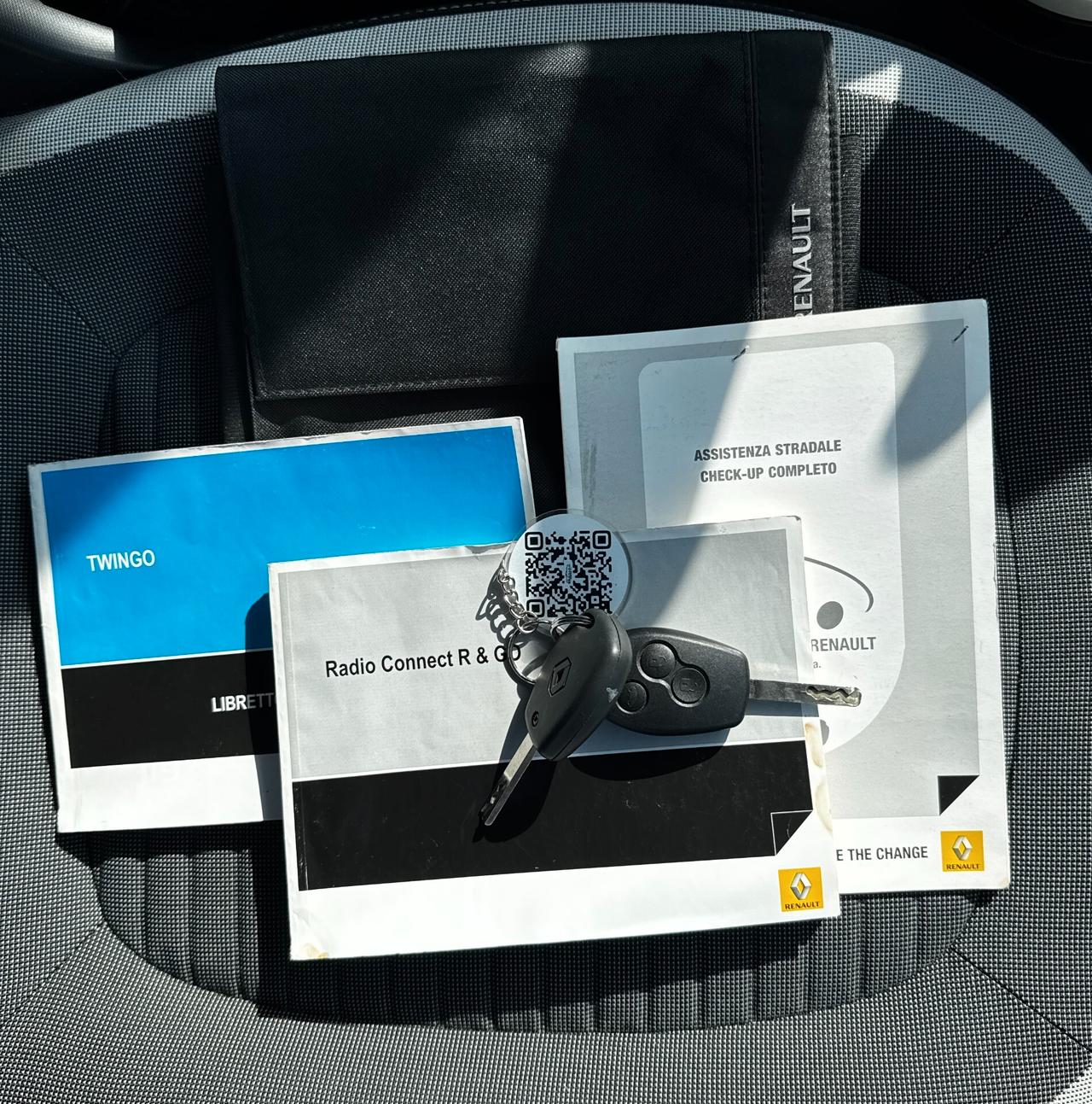 Renault Twingo 1.0 52kW Benz 5p *59.000 km*