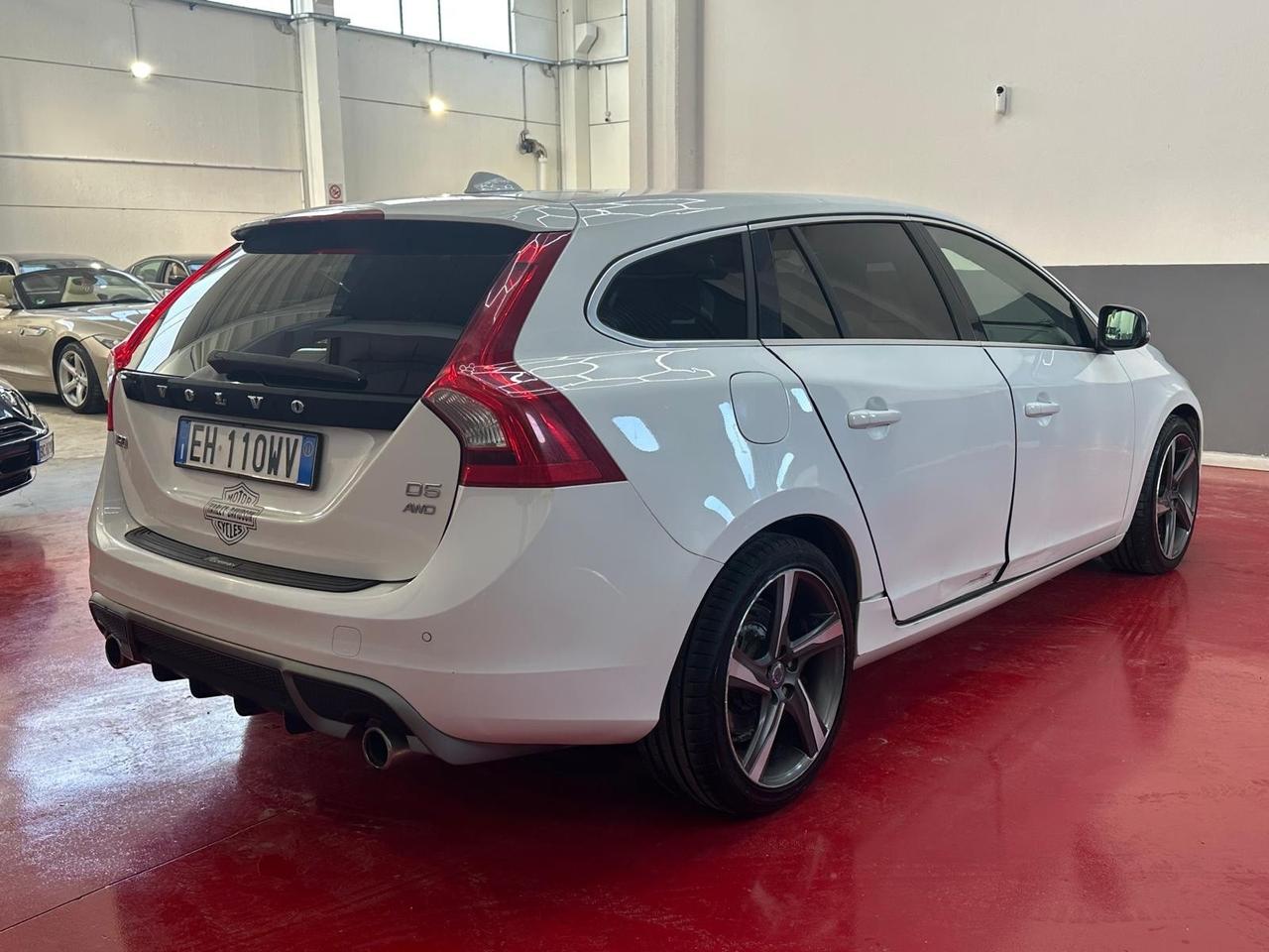 Volvo V60 D5 AWD Geartronic Summum