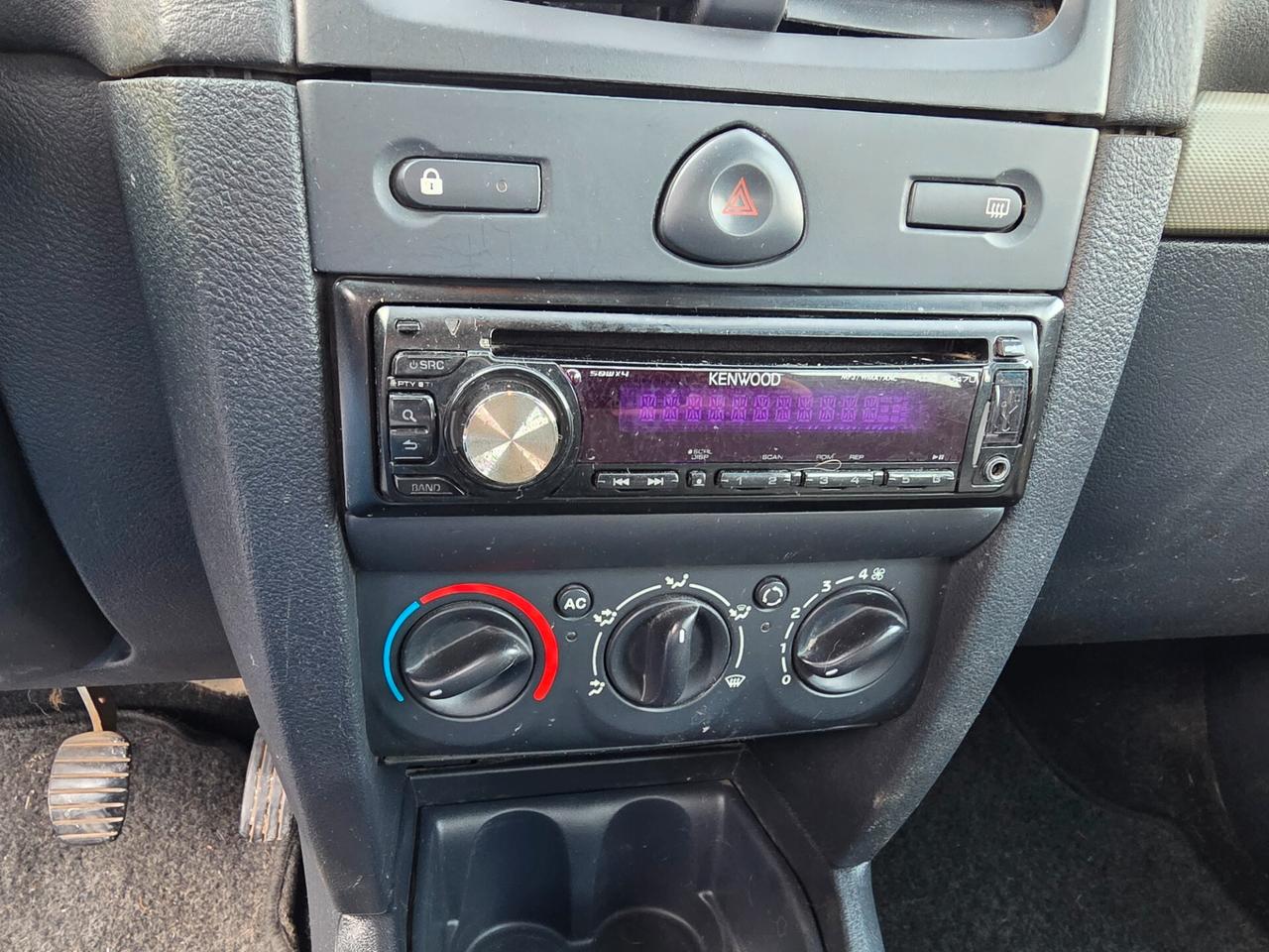 Renault Clio 1.1 benzina 2005