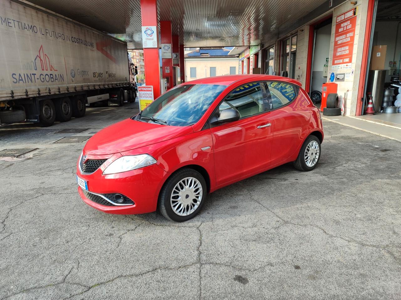 Ypsilon 1.3 MJT 16V OK NEO solo 130MILA KM