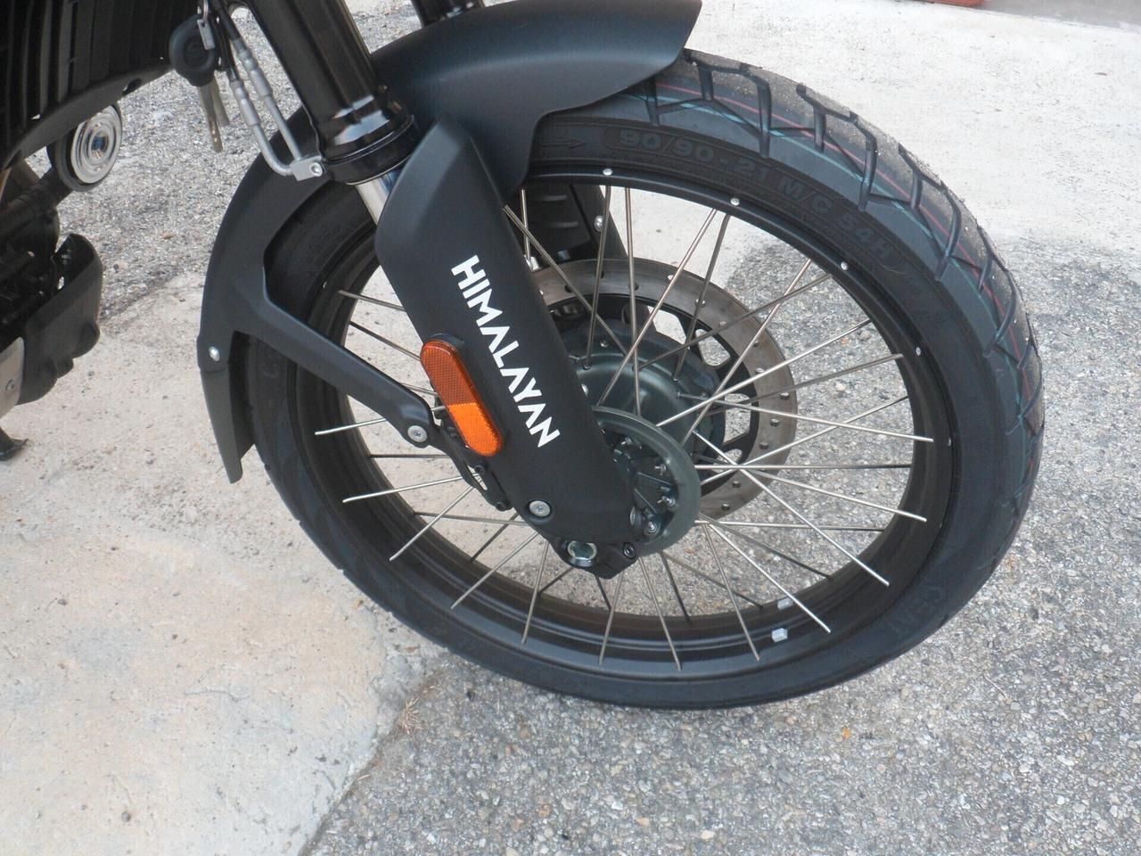 Royal Enfield Himalayan kamet white tubeless