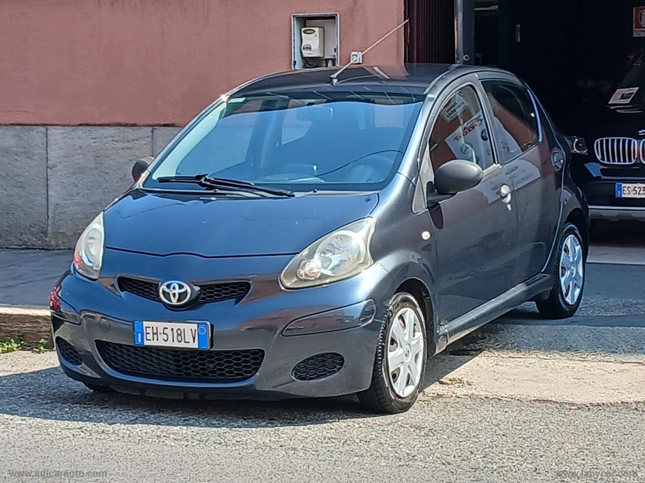 TOYOTA Aygo 1.0 VVT-i 5p. Connect